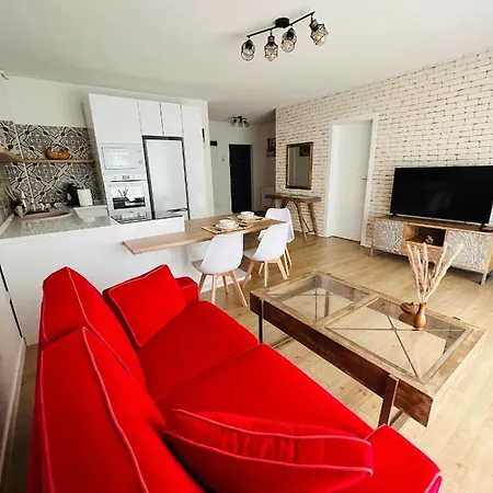 Apartament Nou Si Primitor Cu Parcare Gratuita * Kaloşvar